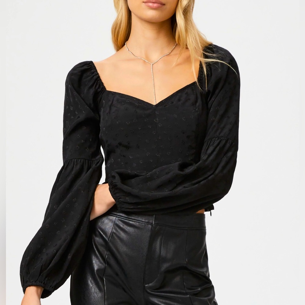 PAIGE Sydnee Top (NWT) - black cropped top with sleeves